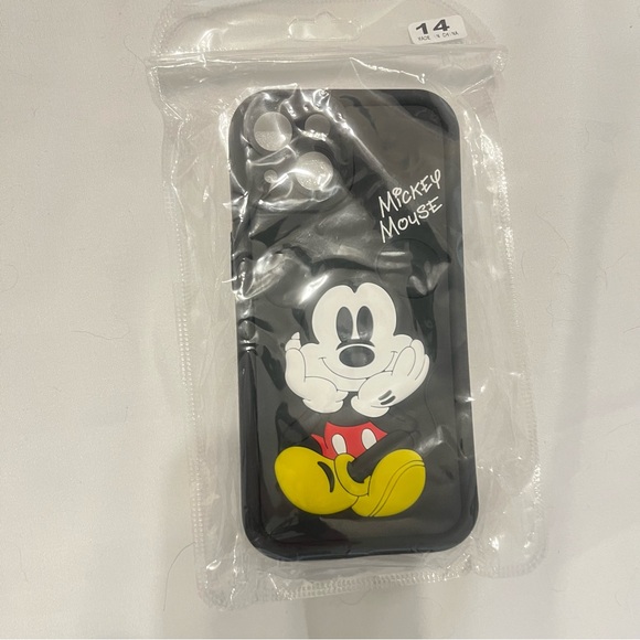 Brand new in package Mickey Mouse IPhone 14 Case Black Mickey Graphic - Picture 6 of 6